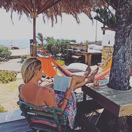 Hotel Baba Houlakia *